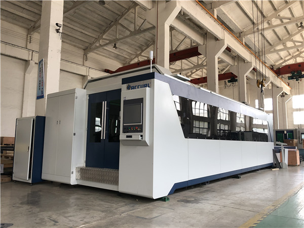 IPG 2kw.3kw، د دوه تبادلې میز سره 4000w د لیزر کاسټ ماشین
